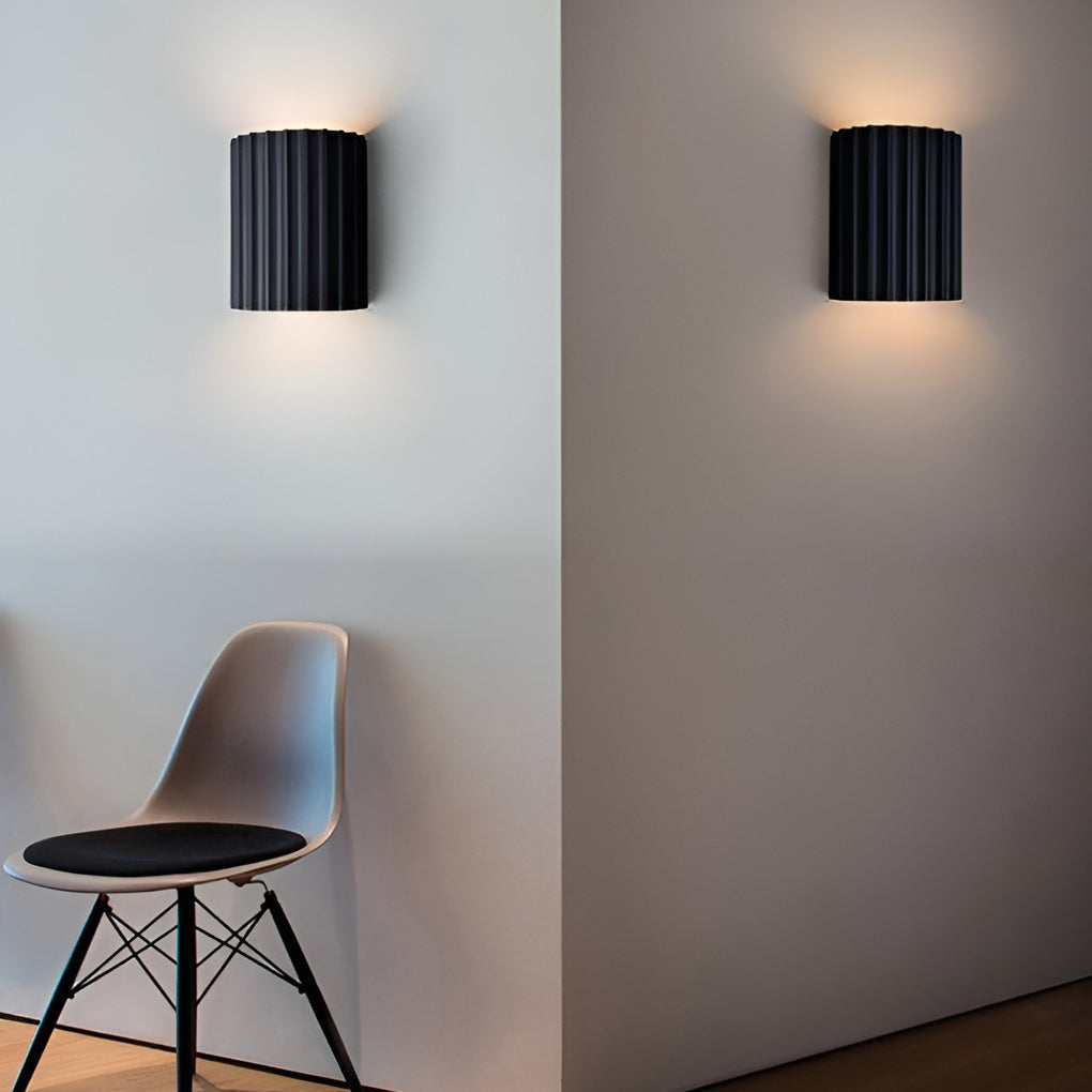 Variant image for Skandinavisk Væglampe i Høj Kvalitet med Rå Design – Kompakt 15 cm, Ideel til Moderne Indretning-3
