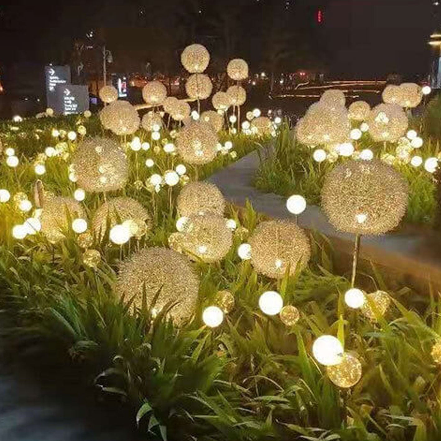 LumiGard - Solcelledrevet mælkebøttekugle-lys