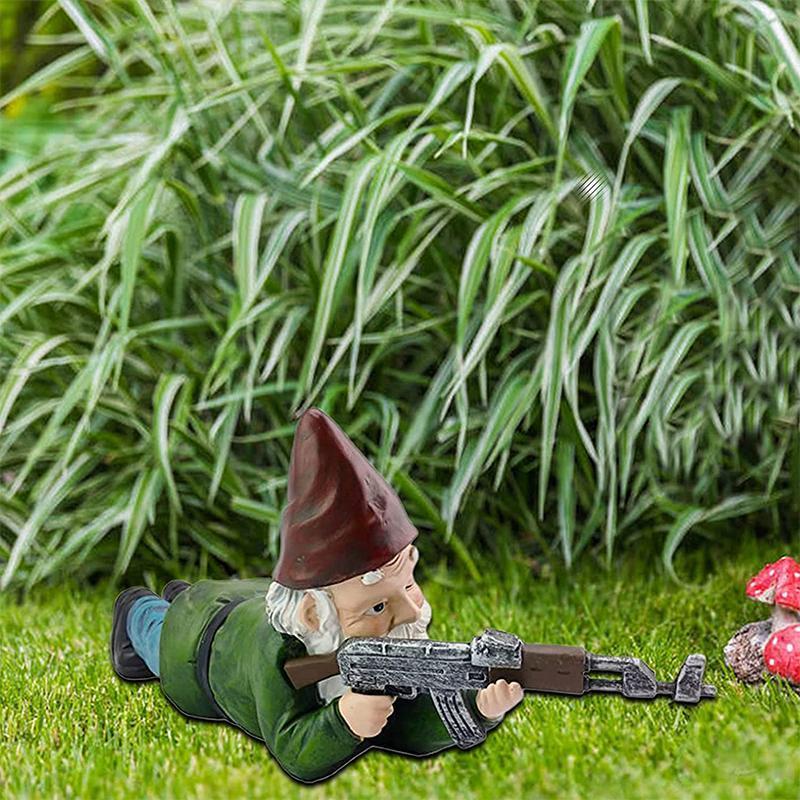 Militær Havegnom med Camouflage og AK47 – Håndmalet, UV-Bestandig Have Dekoration, 11 cm-3