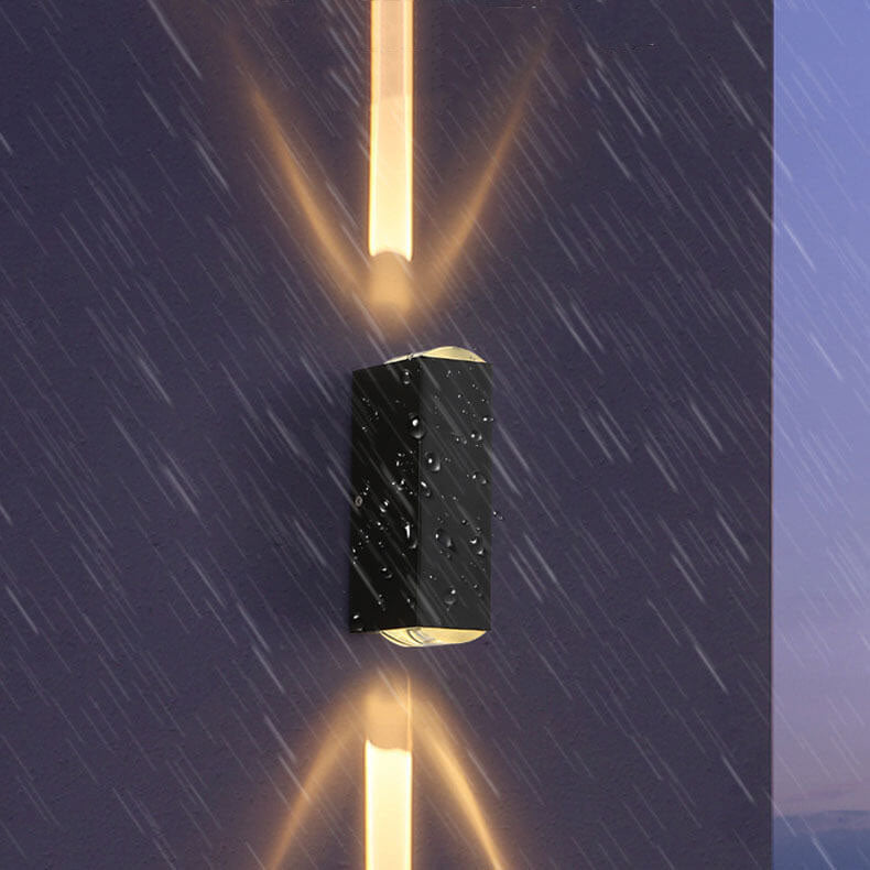LumiShield - Moderne vandtæt rektangulær LED-væglampe