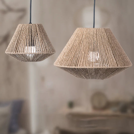 Rustik Rattan Hængelampe med Geometrisk Skærm – Ideel til Spisestuen og Indbydende Atmosfære-1