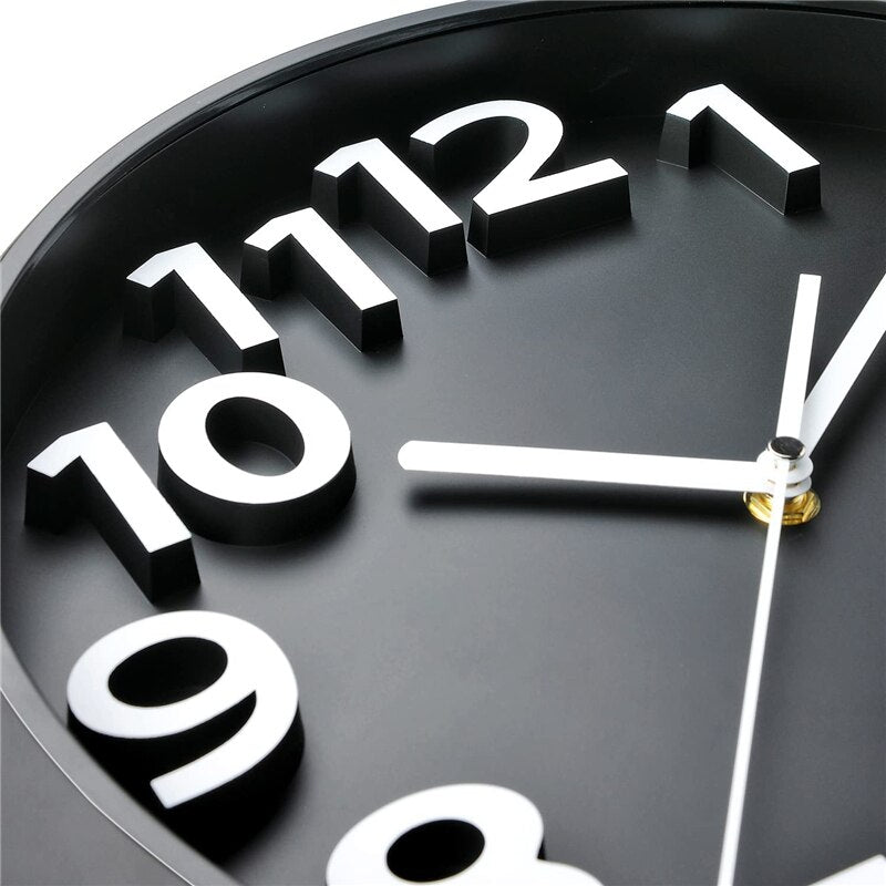 NumClock | 3D-vægur - moderne, enkelt design med store tal, der er lette at læse