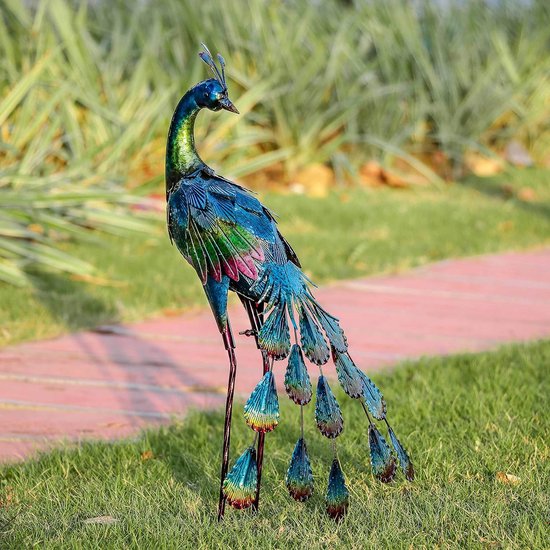 PavoDecor - Haveskulptur med levende påfugleindretning