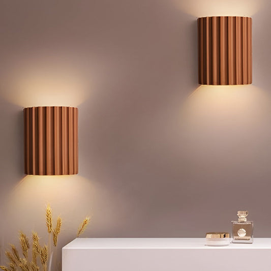 Skandinavisk Væglampe i Høj Kvalitet med Rå Design – Kompakt 15 cm, Ideel til Moderne Indretning-1