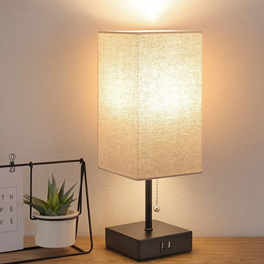 LuminoCharge - Moderne bordlampe med USB-opladningsporte