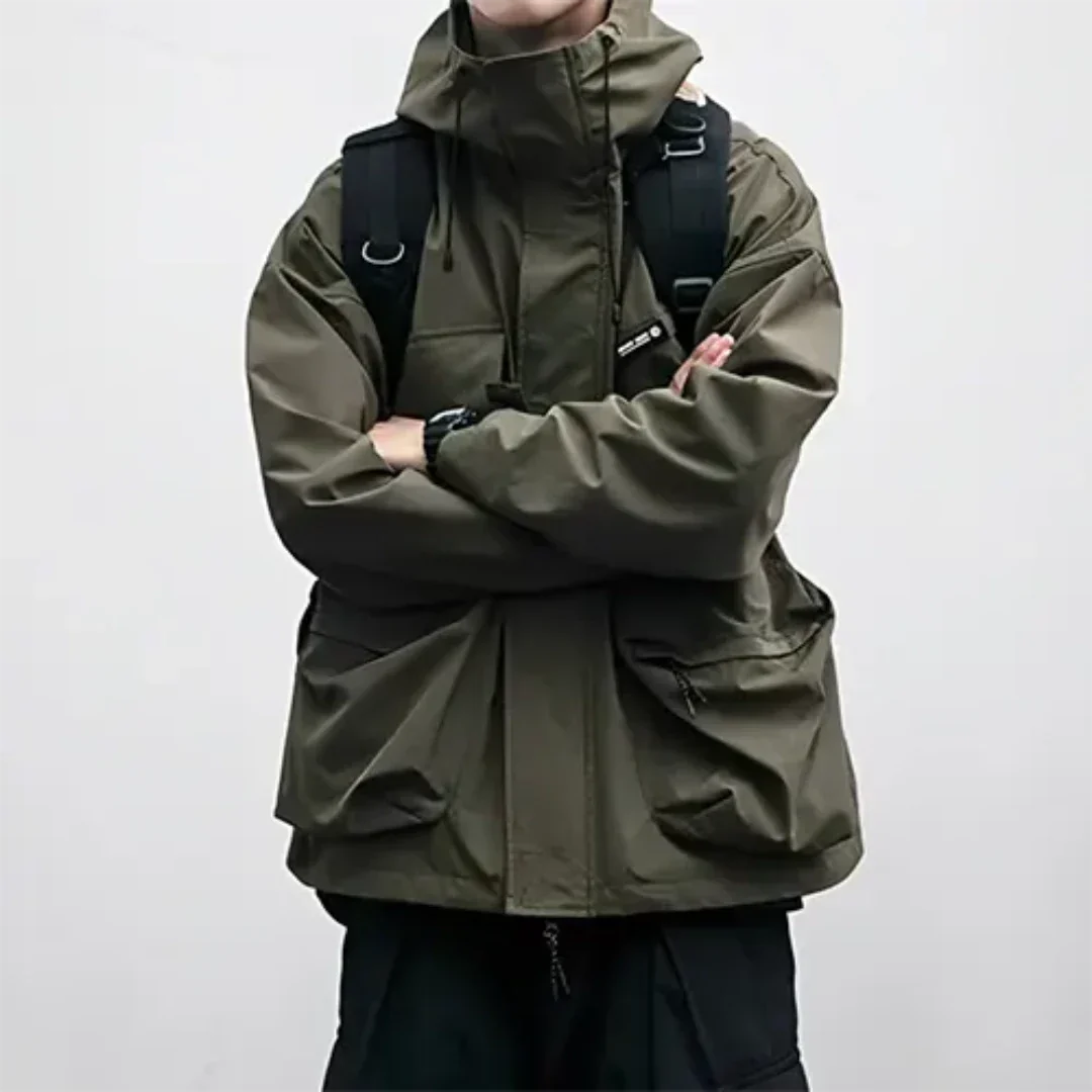 StyleGuard - Vind- og regnjakke til mænd | Vandtæt jakke til elegant vejrbeskyttelse