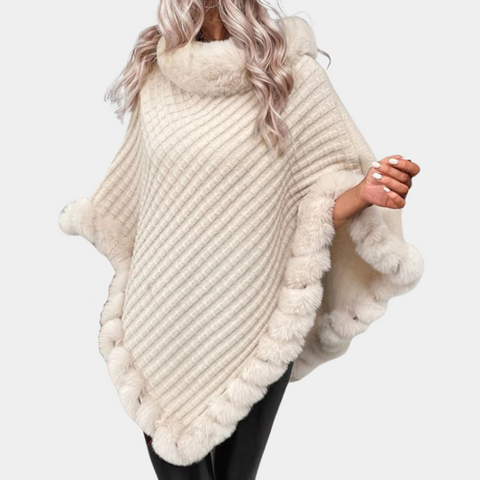 Greta - Strikket poncho-trøje | Elegance og varme kombineret