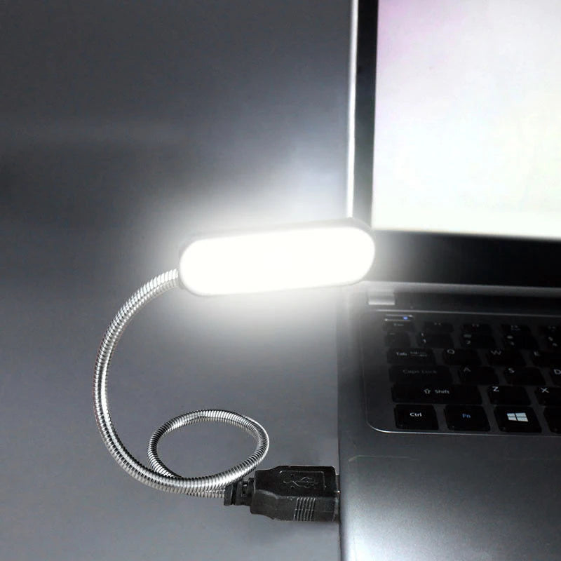 Mini USB LED Boglampe | 4 LED Pærer | Øjenbeskyttelse & Bærbar Natlampe