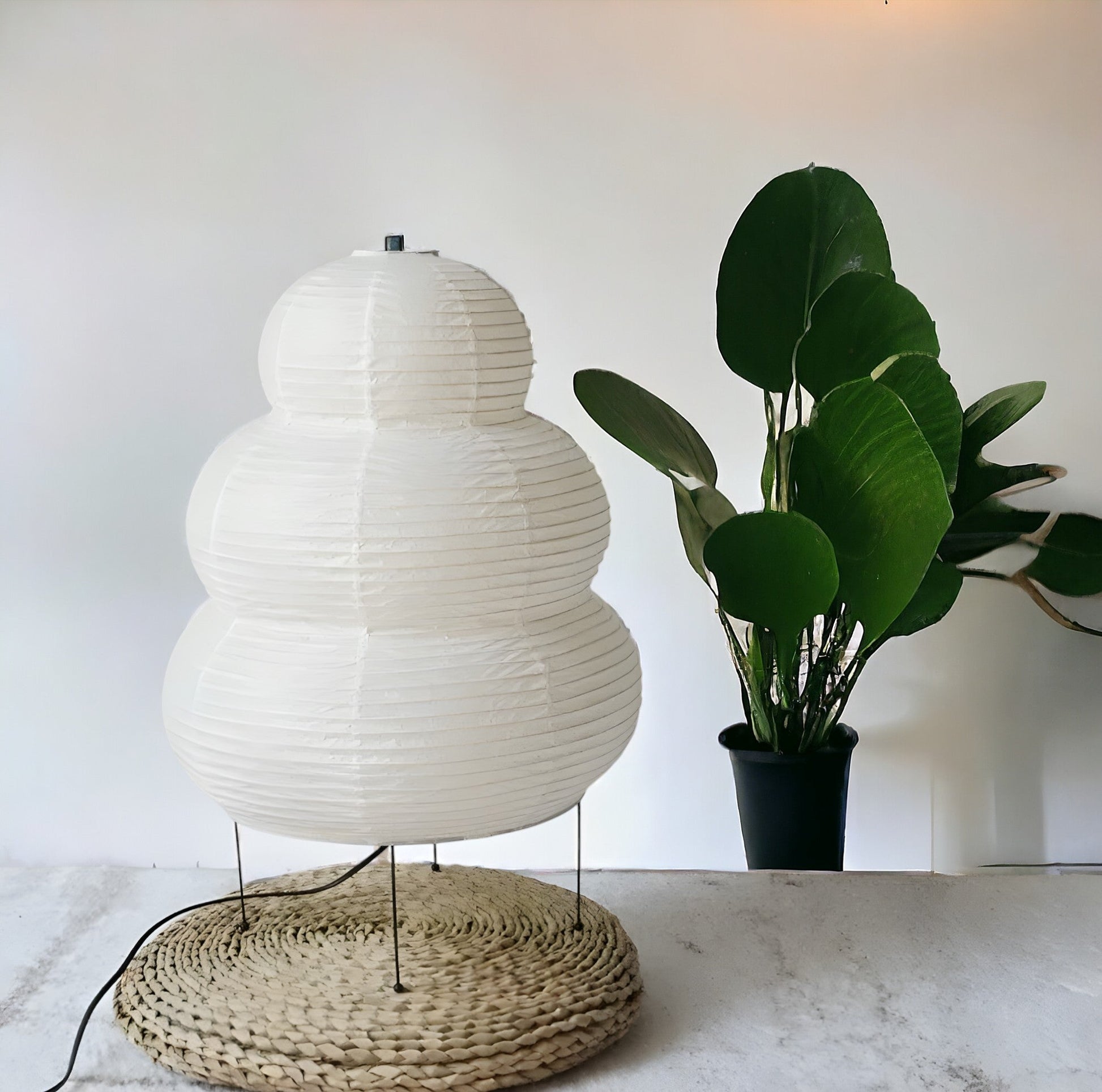 Japansk Wabi-Sabi Gulvlampe i Rispapir med Justerbar Højde og Kunstnerisk Design – 40 x 60 cm Hvid Standerlampe-1
