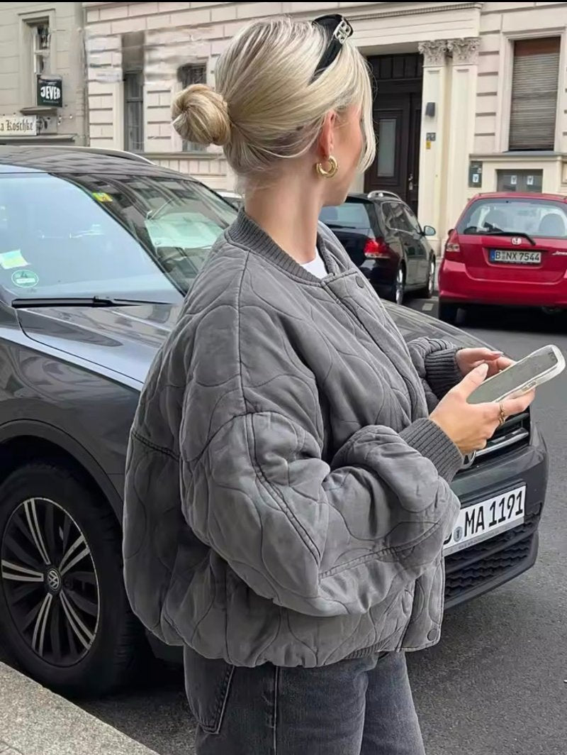 TrendVibe - Grå oversize letvægtsbomberjakke | Moderigtig bomberjakke til hver sæson
