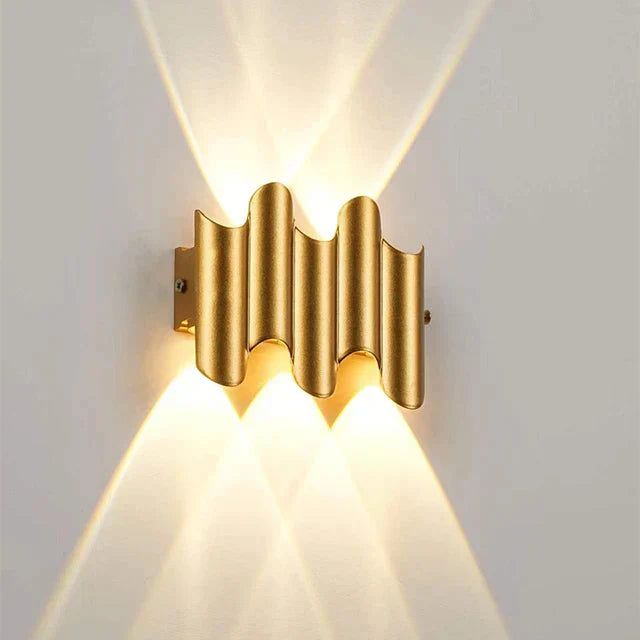Variant image for Moderne Væglampe i Metal og Glas – Elegant Design til Indendørs Belysning med Varmt Lys 3000K-9