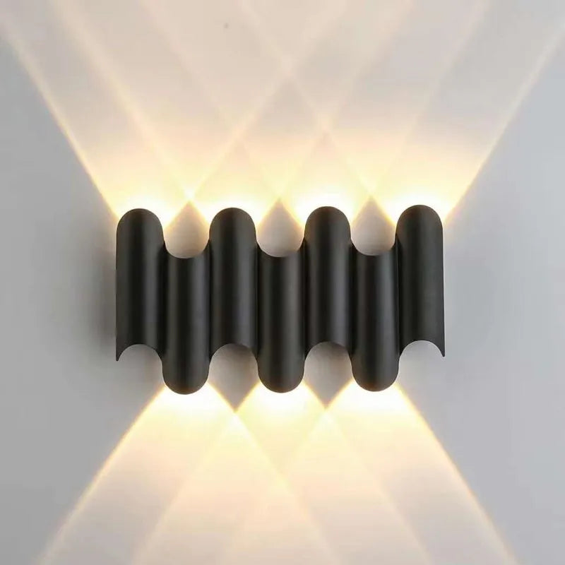 Variant image for Moderne Væglampe i Metal og Glas – Elegant Design til Indendørs Belysning med Varmt Lys 3000K-5