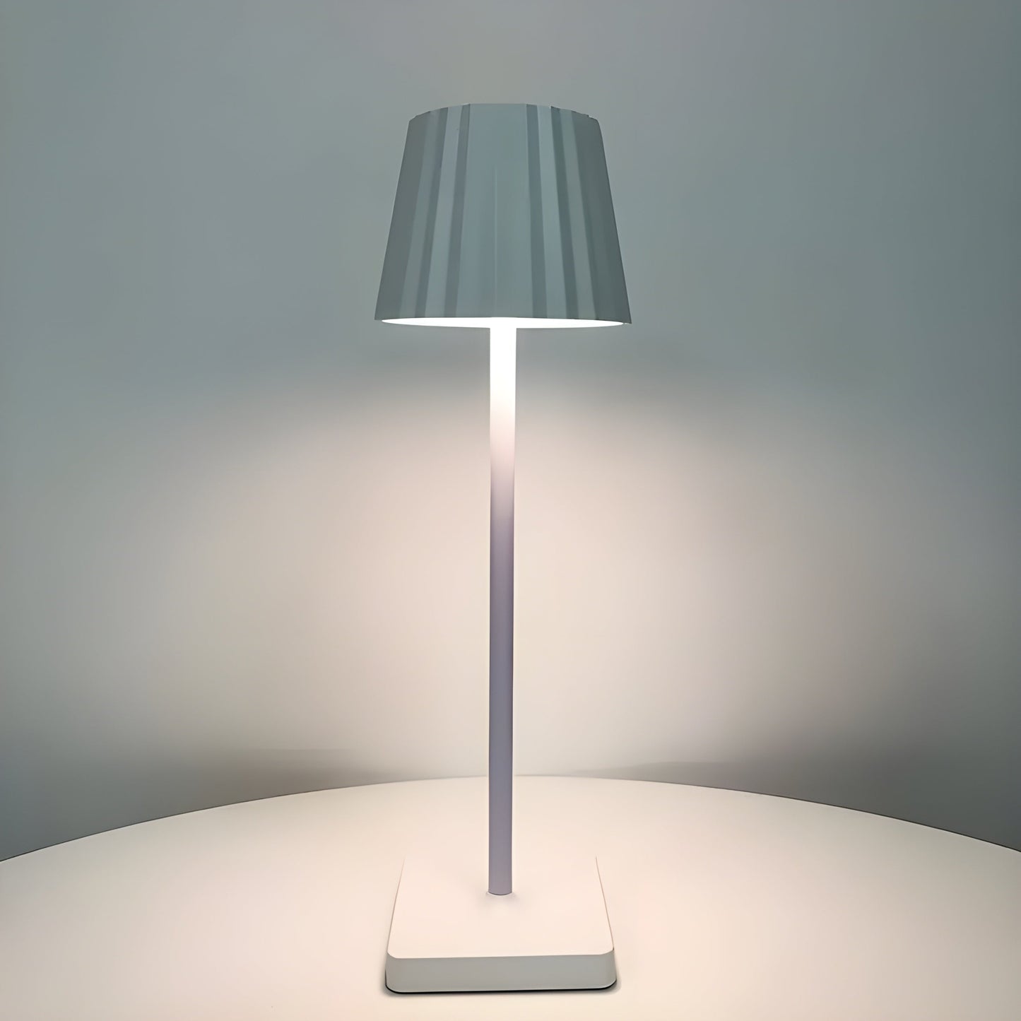 Variant image for Dimbare Touch Bordlampe – Vandtæt, Genopladelig med Berøringskontrol og Aluminiumlegering, 10x37,5 cm-3