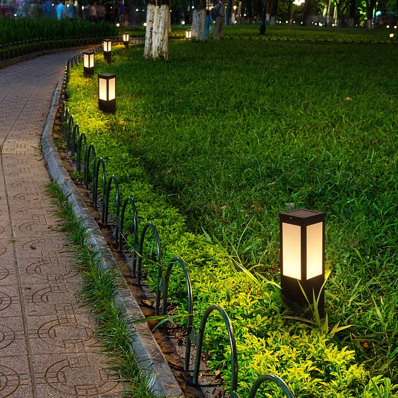 LumiGarden - LED-stigelampe til din have