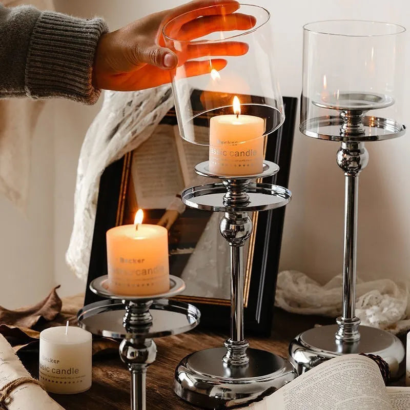 LumiElegance - Elegant nordisk lysestage til boligindretning