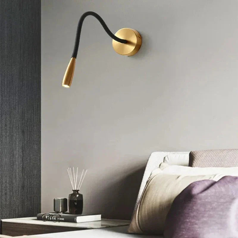 LuxaBeam - Moderne LED-væglampe med justerbar, fleksibel arm til stue og soveværelse