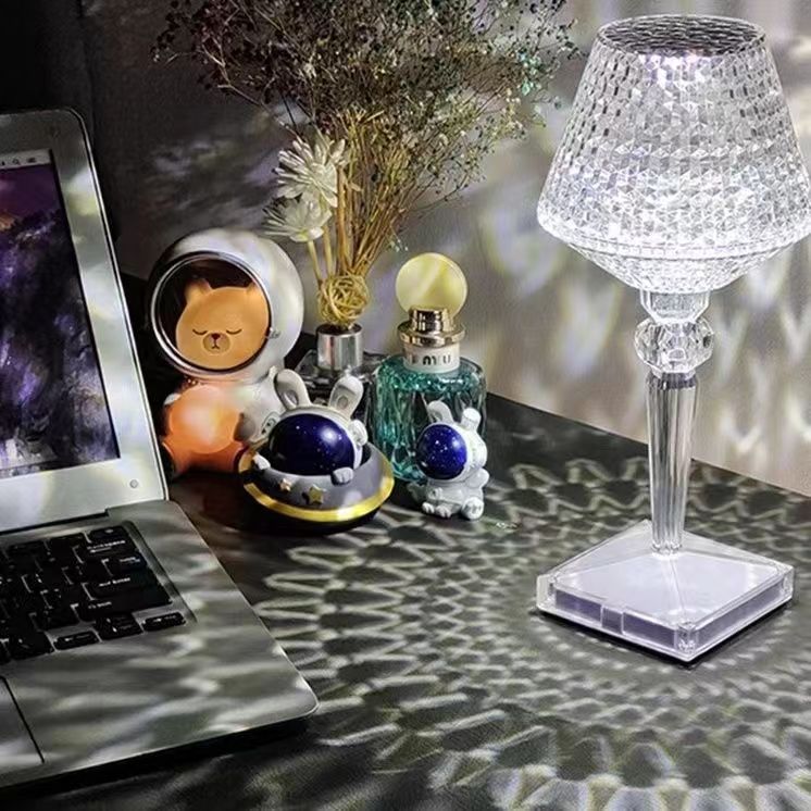 LuxeGlow - Krystalbordlampe | Dæmpbar LED-humørbelysning
