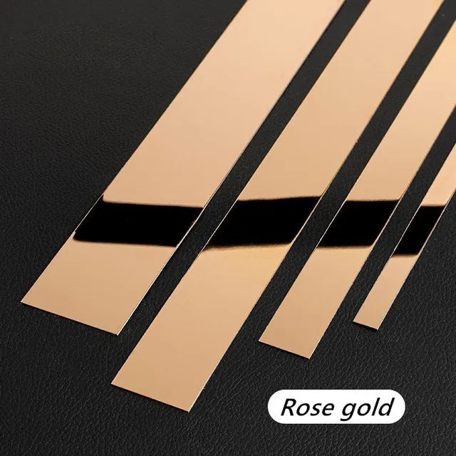 Minimalistisk Vægklistermærke i Rustfrit Stål – Vandtæt, 3x244 cm, Elegant Guld Design til Stue og Indendørs Brug-5