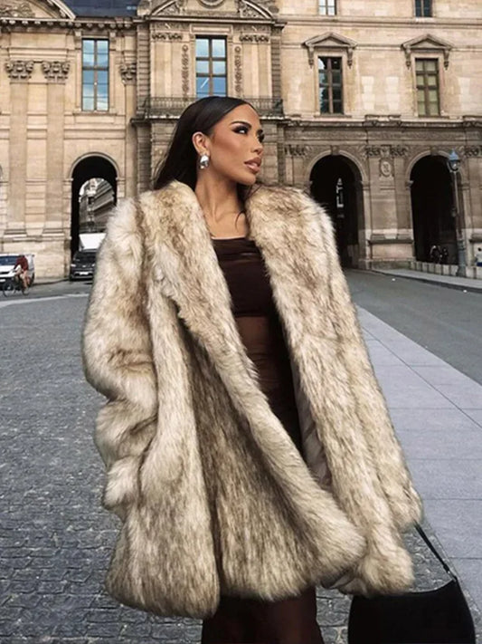 Nadine - Elegant fluffy kunstpelsfrakke med revers til kvinder