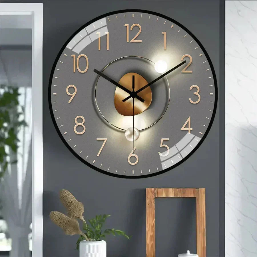SilentTime - Digitalt vægur i klassisk stil