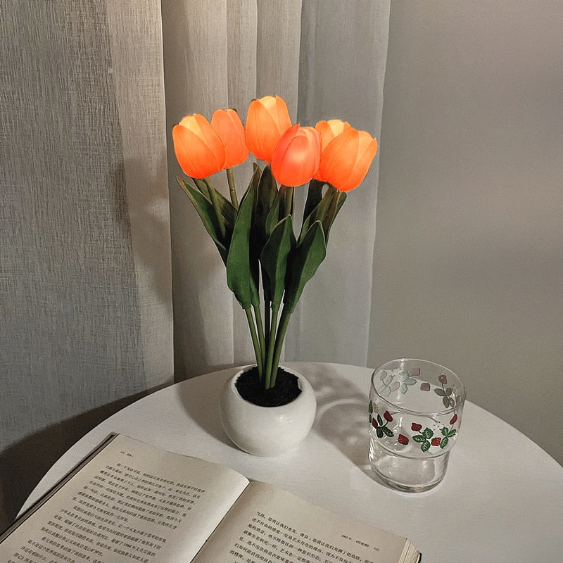 Variant image for Elegant Tulp Nachtlicht med LED Belysning – Varmebestandigt Skum og Tekstil til Hyggelig Atmosfære-11