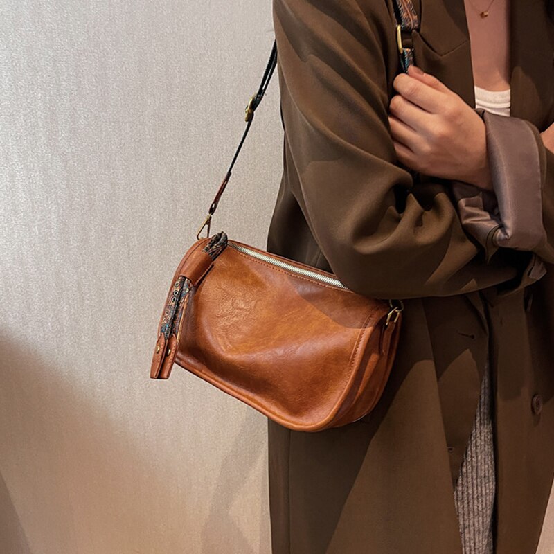 Felina - Crossbody-taske med grafisk mønster