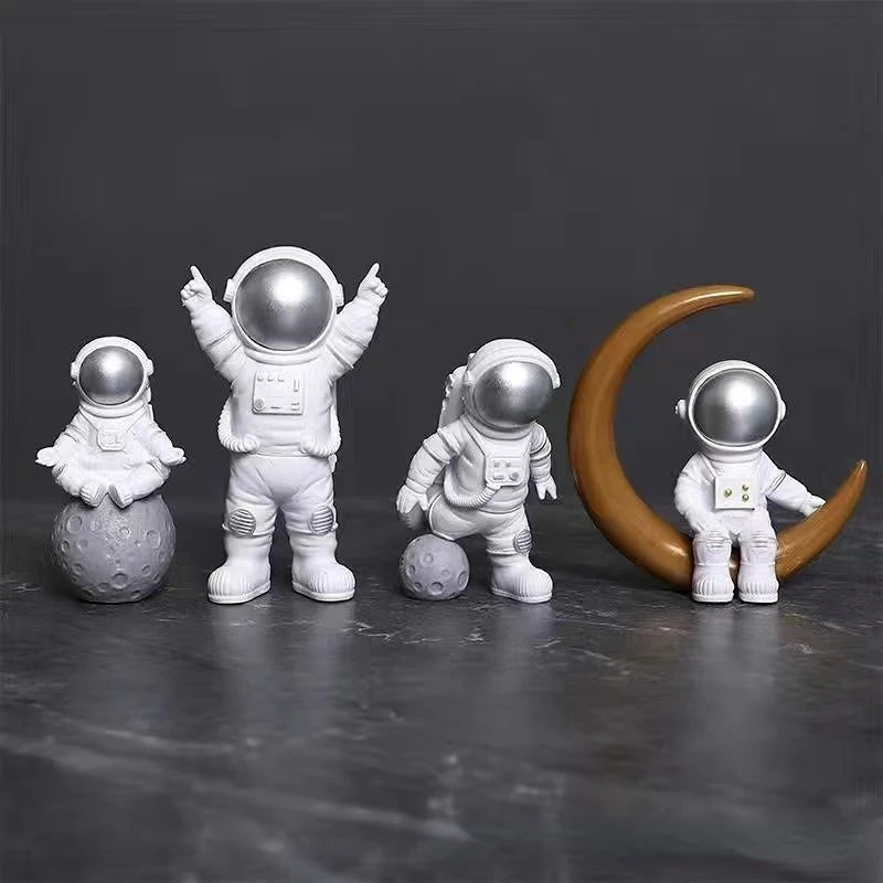 Astronaut Figur | Håndlavet Harsskulptur | Dekoration & Samleobjekt | Til Børn & Voksne