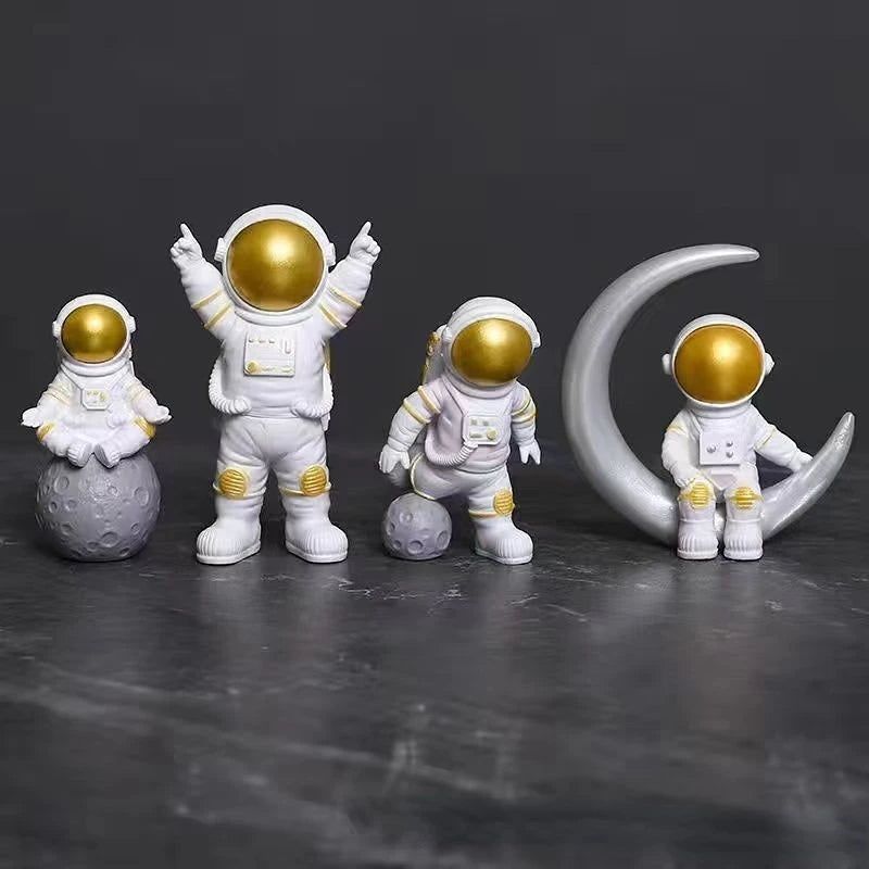 Astronaut Figur | Håndlavet Harsskulptur | Dekoration & Samleobjekt | Til Børn & Voksne