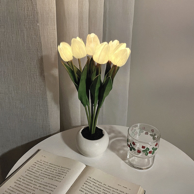 Variant image for Elegant Tulp Nachtlicht med LED Belysning – Varmebestandigt Skum og Tekstil til Hyggelig Atmosfære-15