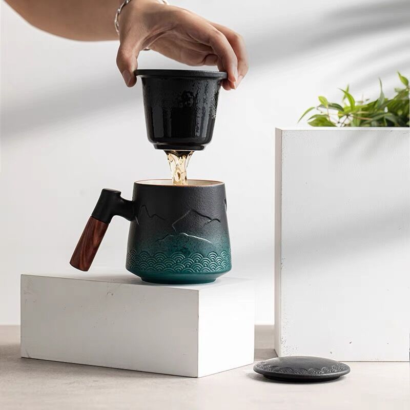 TeaEssence - Keramisk tekop med te-infuser og låg