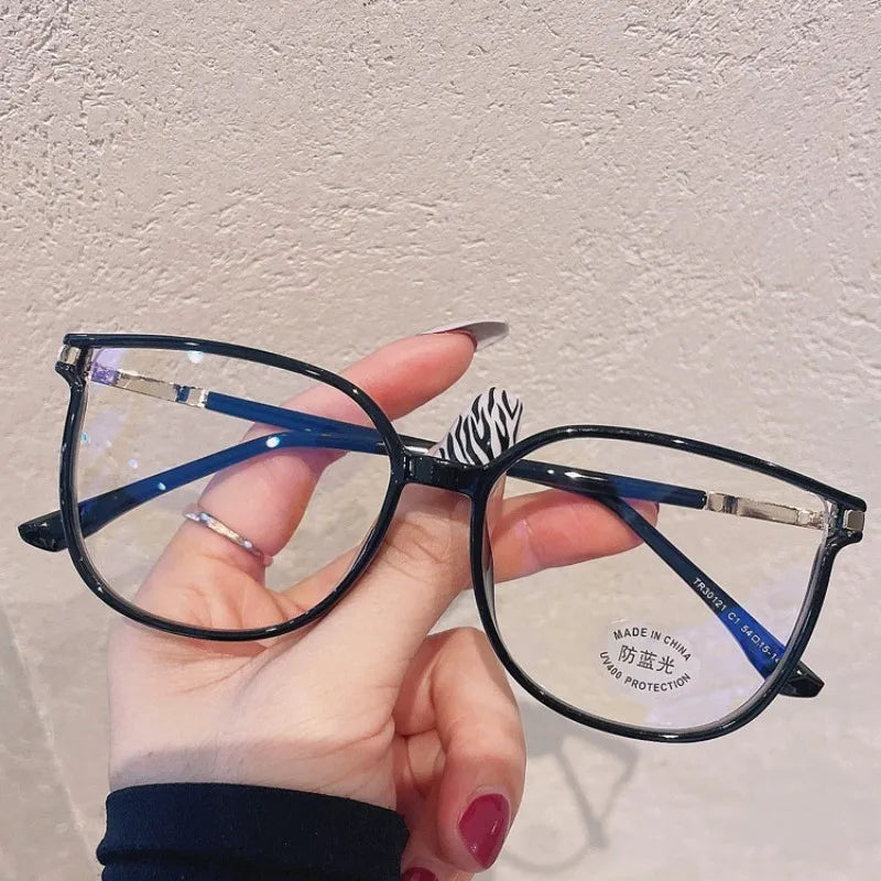 Mode læsebrille +100 til +400 med anti-blåt lys filter – Ovalt design til damer & unisex
