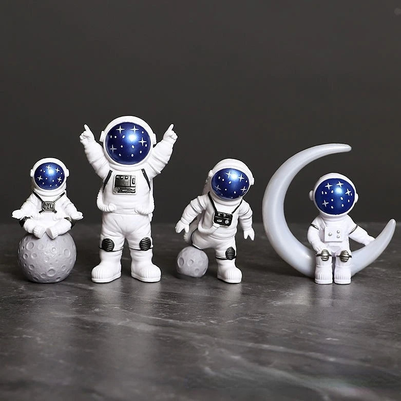 Astronaut Figur | Håndlavet Harsskulptur | Dekoration & Samleobjekt | Til Børn & Voksne
