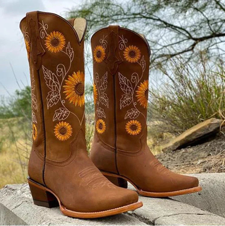 Grace - cowboystøvler med solsikkebroderi | Klassisk westernstil møder levende elegance