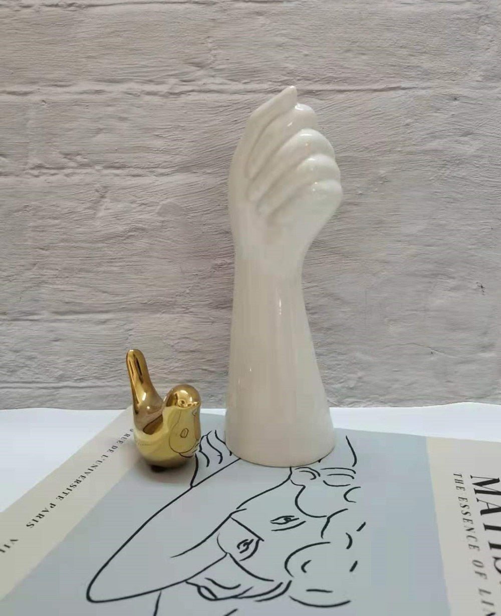 GoldLeaf - Nordisk gylden håndvase - Moderne blomsterdekoration