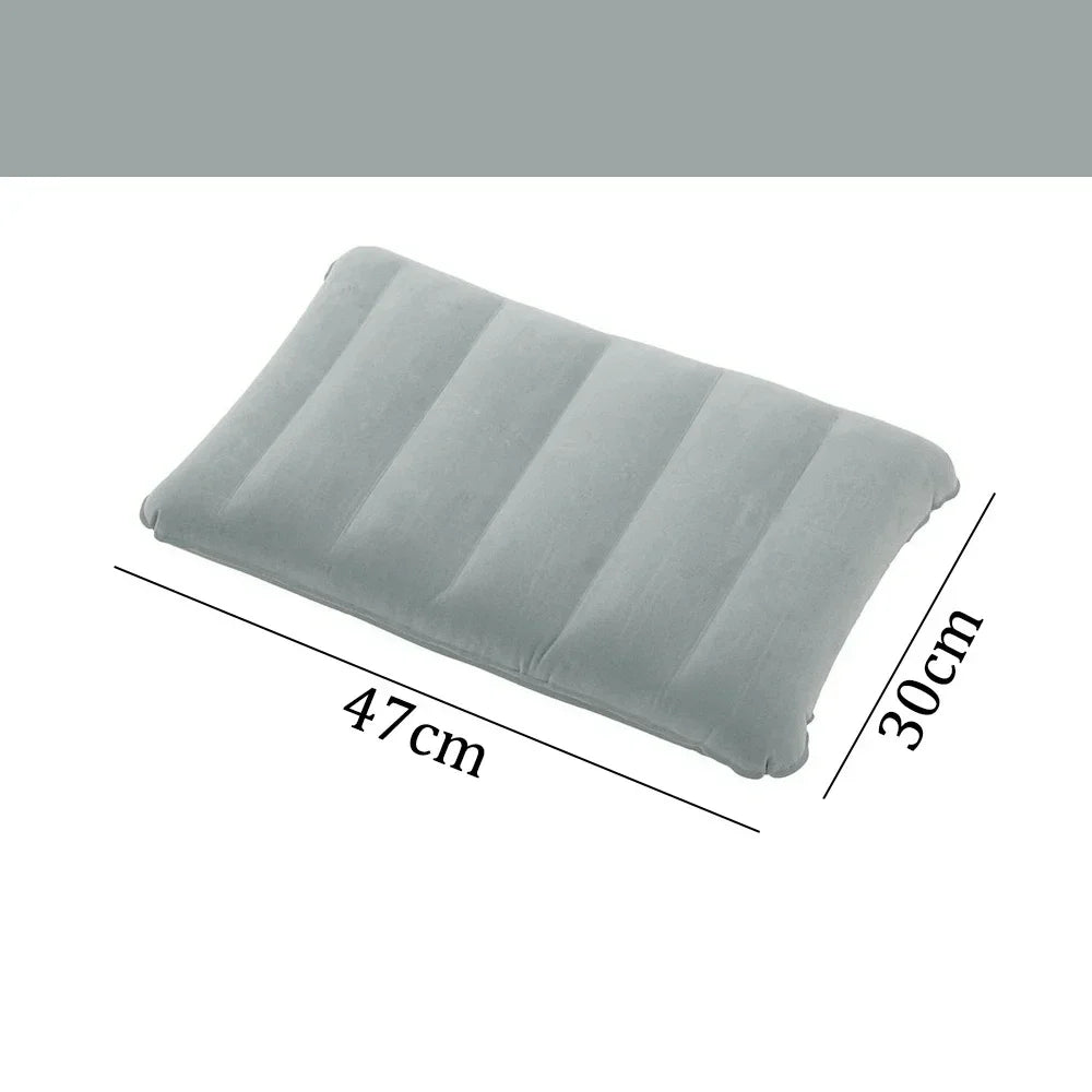 Oppustelig Rejsepude 47×30 cm | Foldbar & Let | Til Camping, Fly & Bil | Komfortabel Nakke- & Rygstøtte