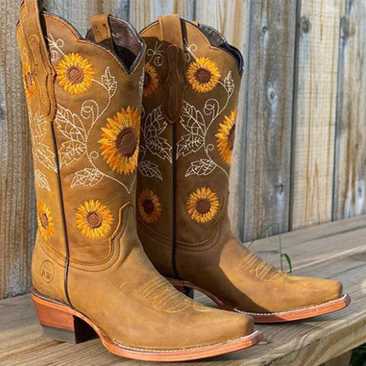 Grace - cowboystøvler med solsikkebroderi | Klassisk westernstil møder levende elegance