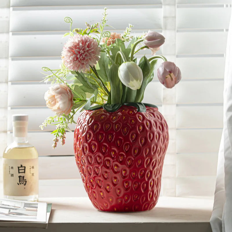 BerryCharm - Grim jordbærvase | Originalt design til dine blomster