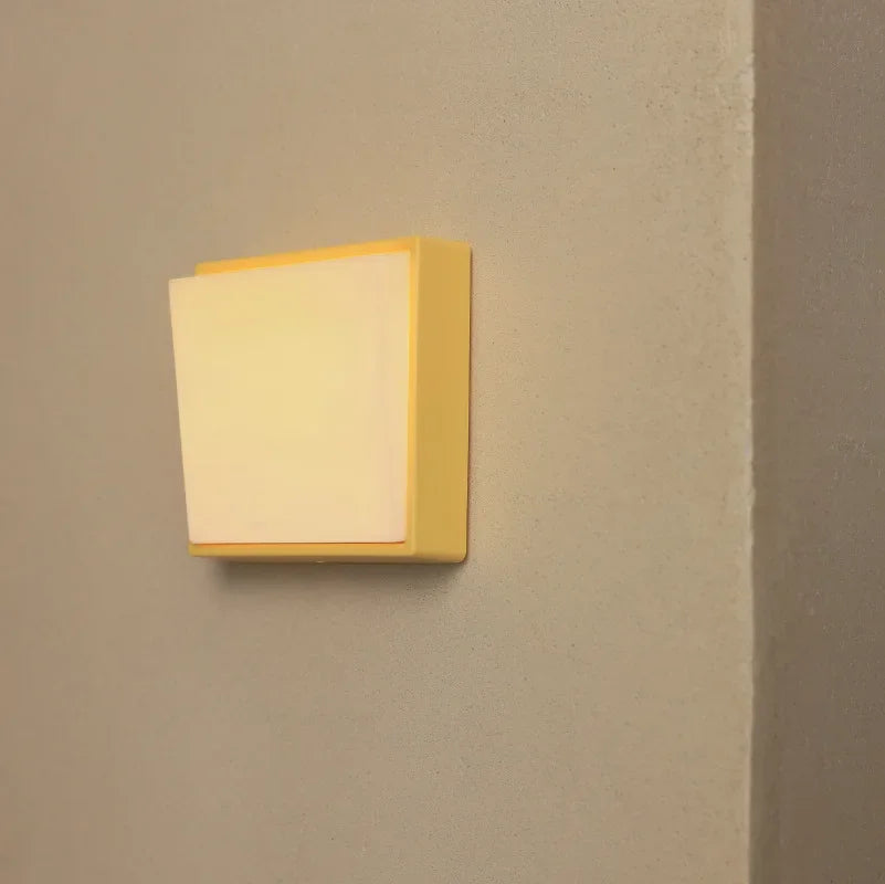 LumoSwitch - Minimalistisk natlampe med genopladelig kontakt