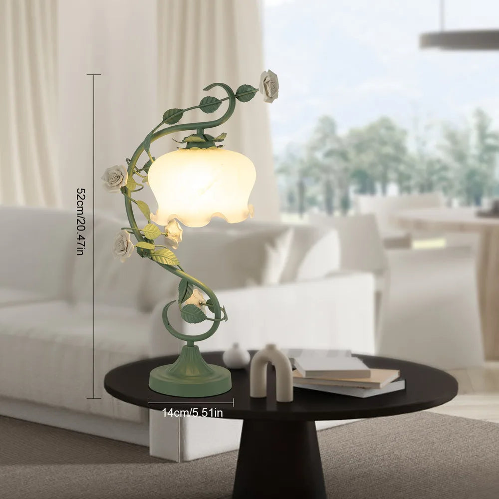 FloraLume - Kunstnerisk skrivebordslampe med blomster fra naturen