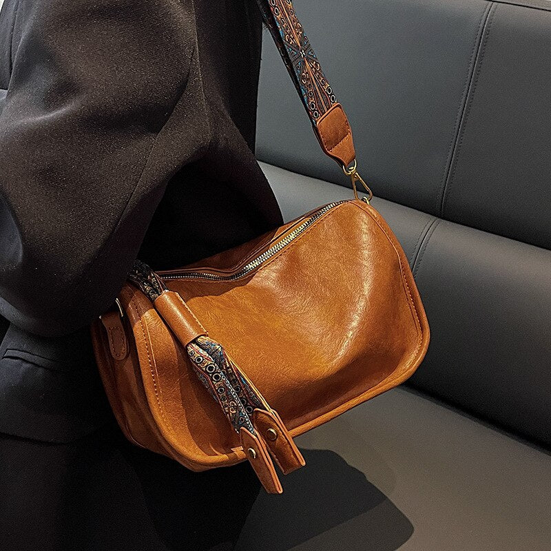 Felina - Crossbody-taske med grafisk mønster