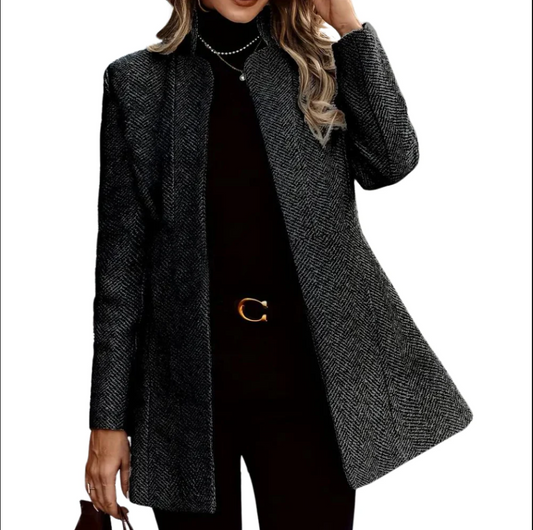 ChicEssentials - Stilfuld blazer til kvinder | Alsidig blazer til enhver lejlighed