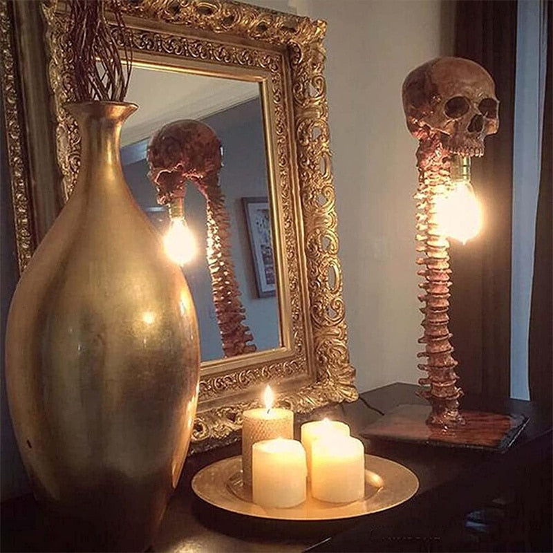 GoreGlow - Horror-kranie med rygsøjle-lampe