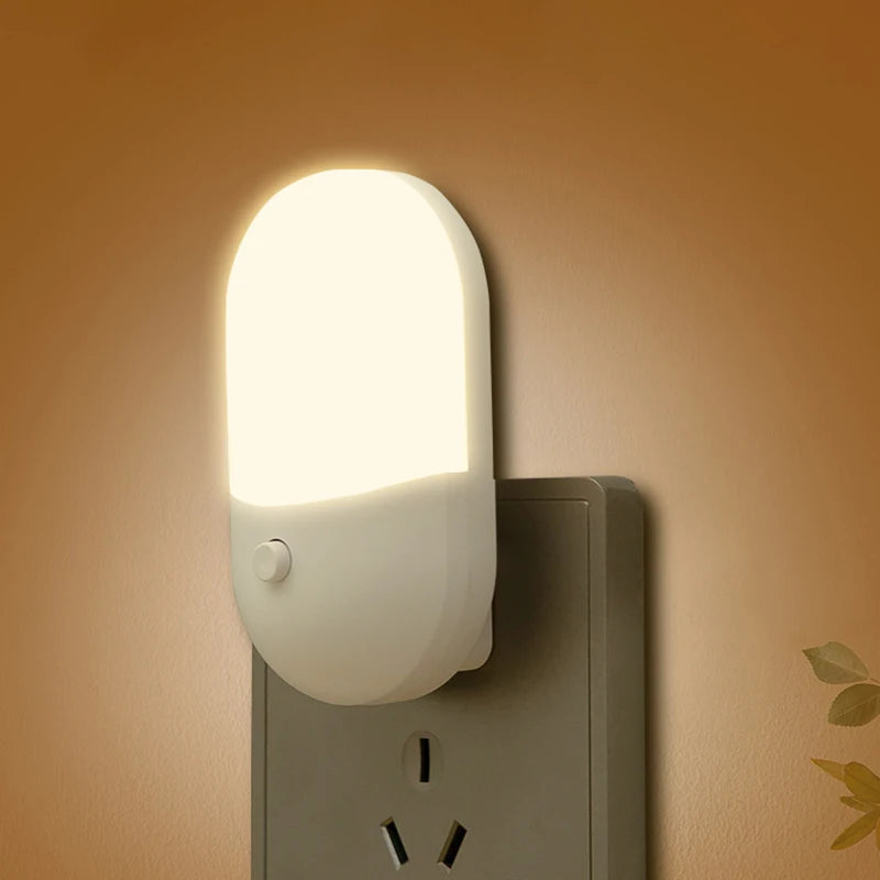 LED Mini Natlampe – Plug-in med Blødt Lys til Børn & Voksne