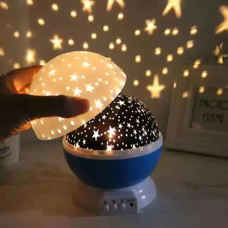 Stjernehimmel Projektor – Roterende Natlampe med Måne & Stjerner