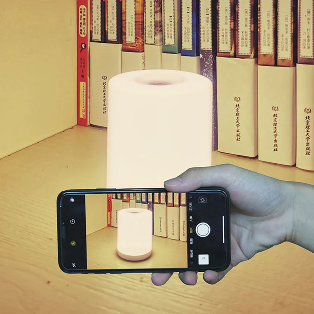 Berøringsfri Opladelig Bordlampe med Dæmpbar LED og USB-Port – Bærbar Campinglampe til Indendørs og Udendørs Brug-3