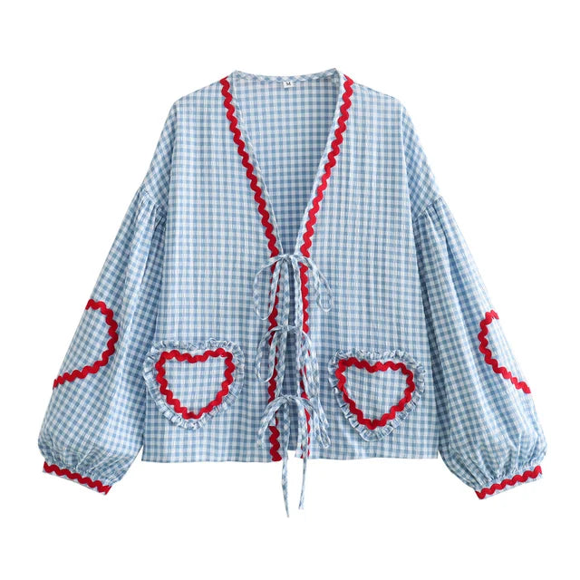 Elara - Sød Bluse med Hjerteprint