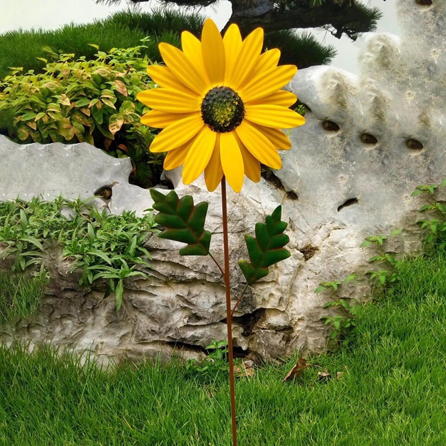 Farverig Metal Vindmølle Dekoration til Have – 20 cm Diameter, 69 cm Høj, Vejrbestandig Jern, Multifarvet Design-6