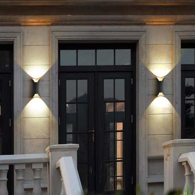 Moderne Vandtæt LED Væglampe Udendørs – Energibesparende Sort/Guld Metal til Have og Terrasse-4