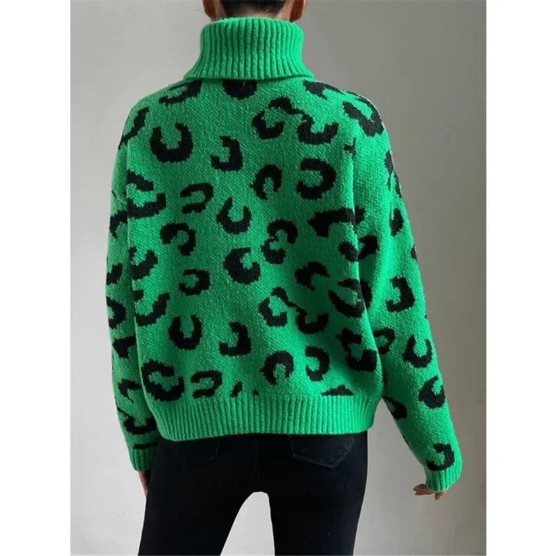 Anneluxe - Casual rullekravetrøje med leopardprint