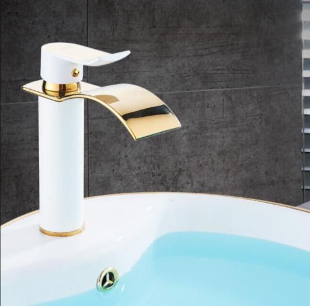 WaterfallElegance - Springvandshane Vandfaldsarmatur Springvandshane i messing Blandingsbatteri